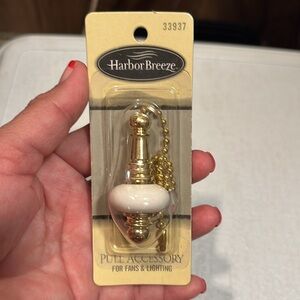Harbor Breeze Gold and White Pull Accessory
